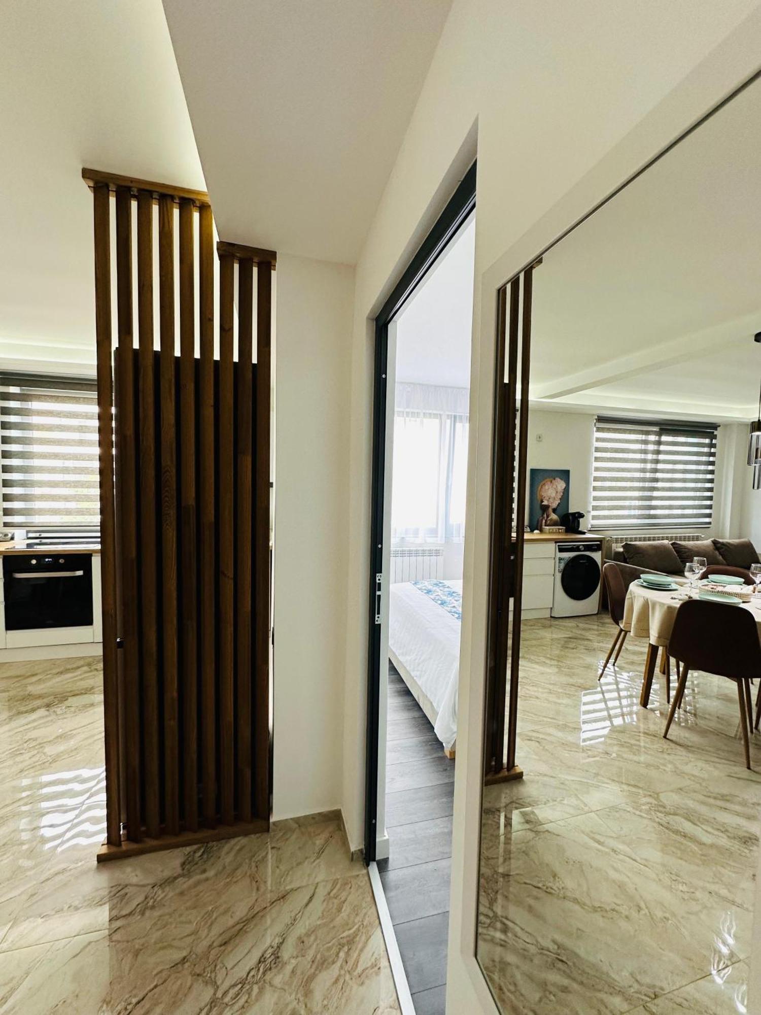 Amos Apartment-Ultracentral-Free Parking Cluj-Napoca Eksteriør bilde
