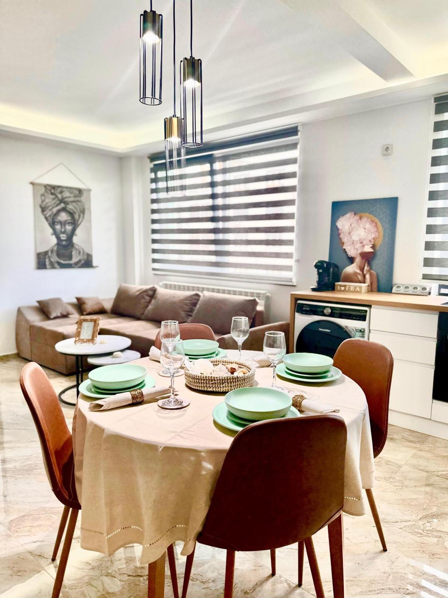 Amos Apartment-Ultracentral-Free Parking Cluj-Napoca Eksteriør bilde